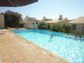 Charmante Villa T3 Mezzanine Climatisée avec Piscine et Parking Privé - 6 Pers., Port Leucate - FR-1-798-41